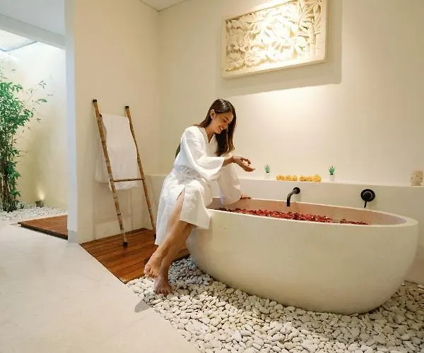 Maribel Bali *